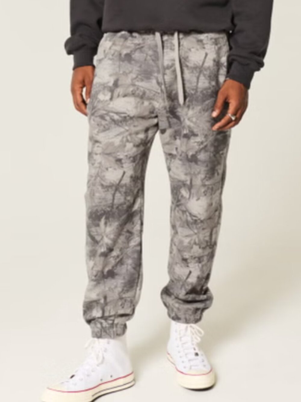 Hollister Men's Camouflage Jogger Pants Brown/Gray Woodland Print Size Small